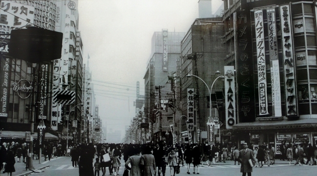 1970 新宿通り.JPG